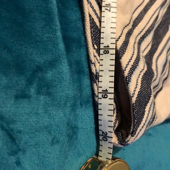 HOLLISTER triangle striped skirt - Picture 7 of 7